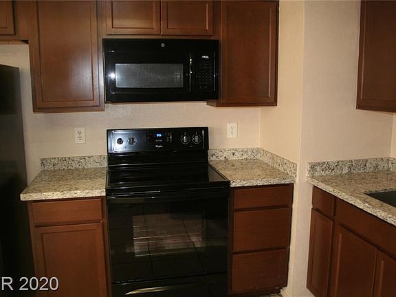 2nd image of 3749 Carlyle Dr APT 63