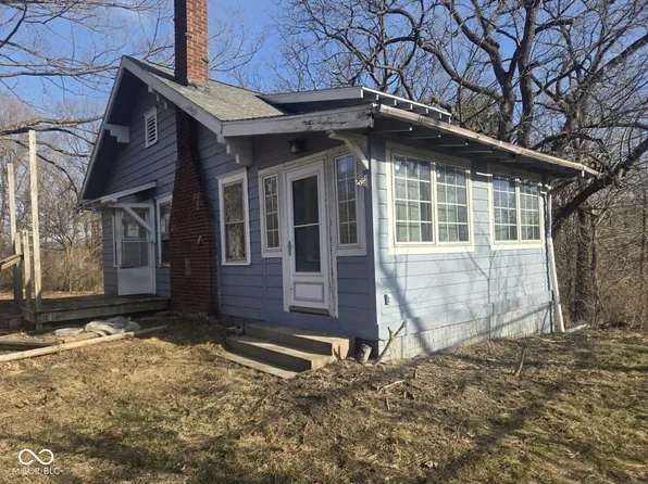 10750 E Us Highway 40, Terre Haute, IN 47803