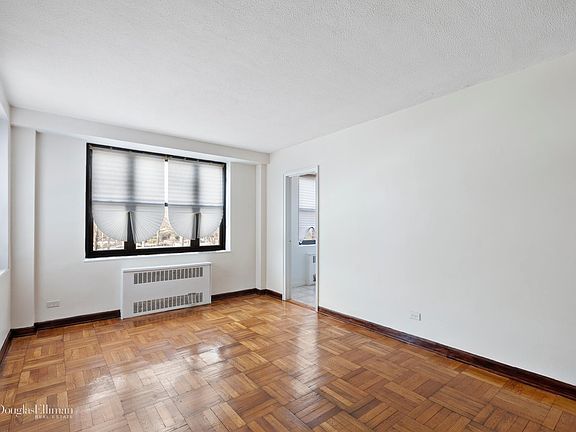 4th image of 3103 Fairfield Ave APT 4J