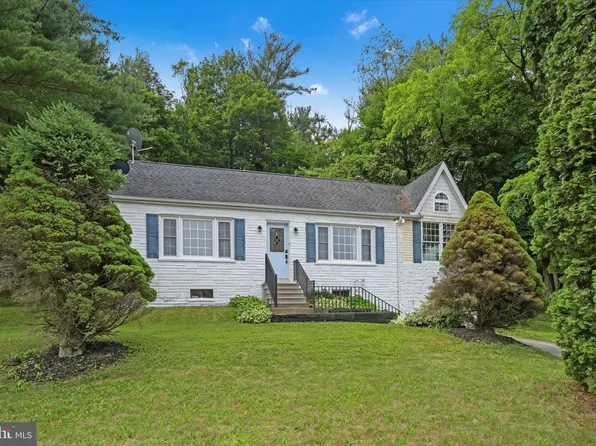 755 W Market St, Orwigsburg, PA 17961