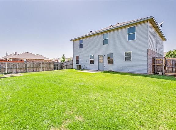 5th image of 1425 Krista Dr