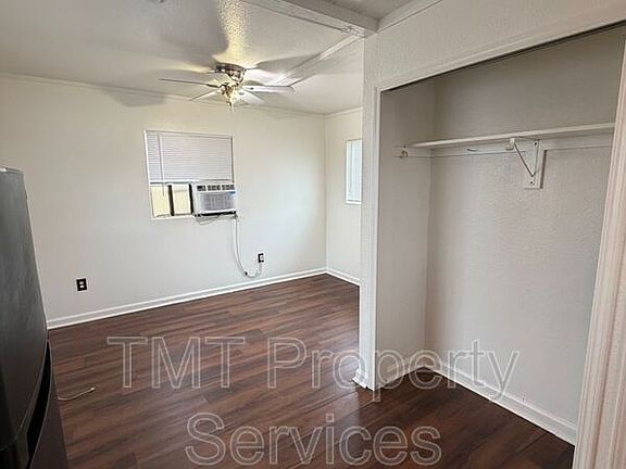 4th image of 3747 9th Ave #B