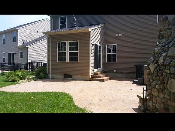 2nd image of 6166 W Meadow Farm Ln