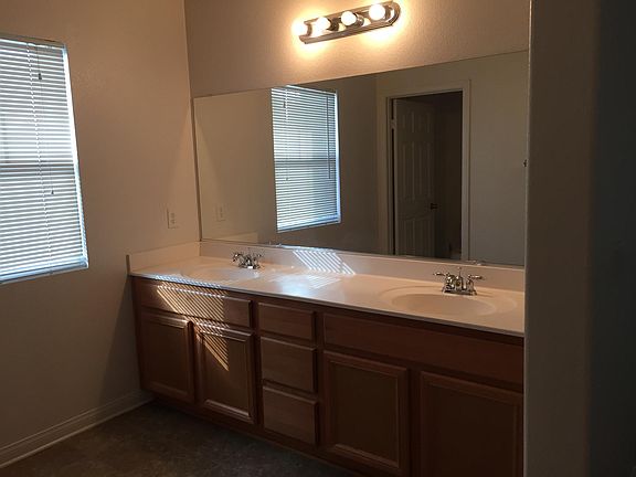 bathroom in master bedroom