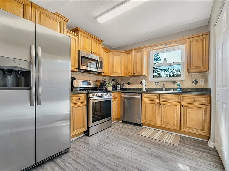 Pam Ln SW — Photo 12