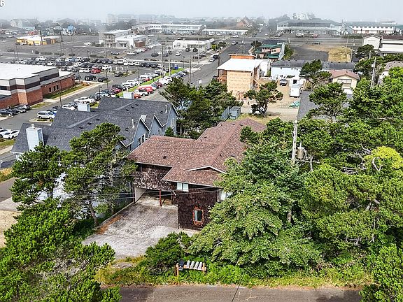 2nd image of 646 SW 11th St APT 3