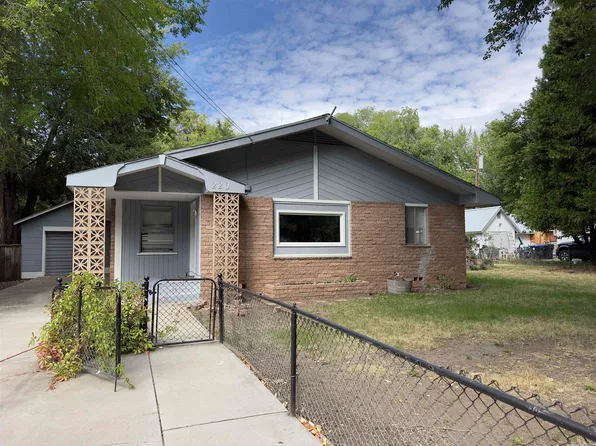 220 Martha St, Susanville, CA 96130
