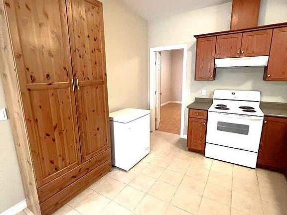 3rd image of 1048 Sugar Mountain Way
