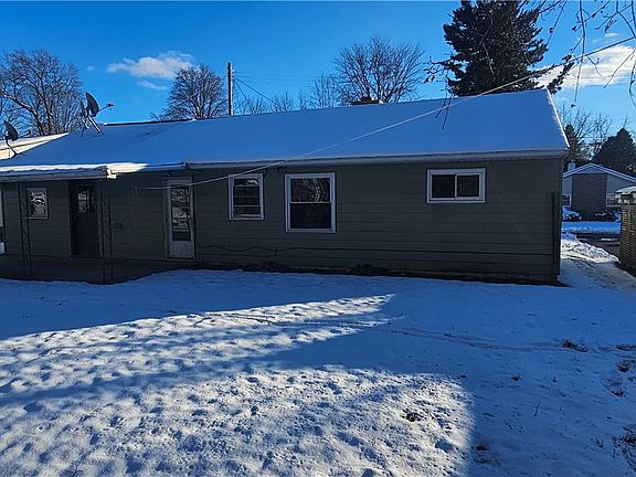 4th image of 20 Davidson Ave