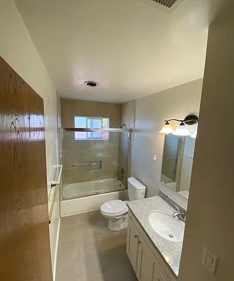 2nd Bathroom