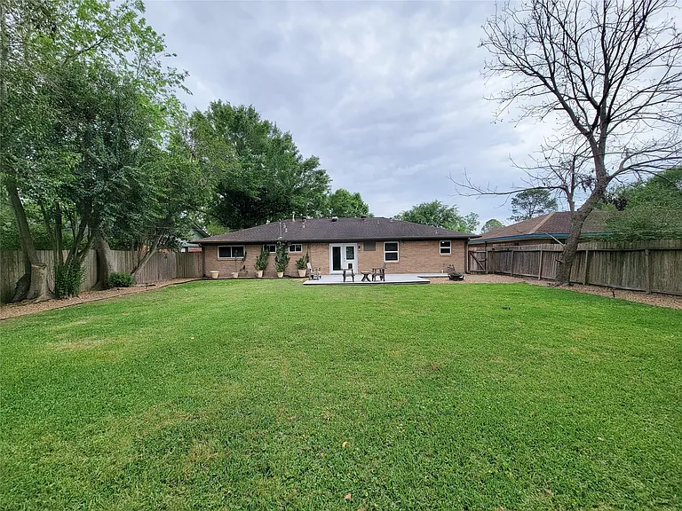 5846 Ettrick Dr — Photo 38