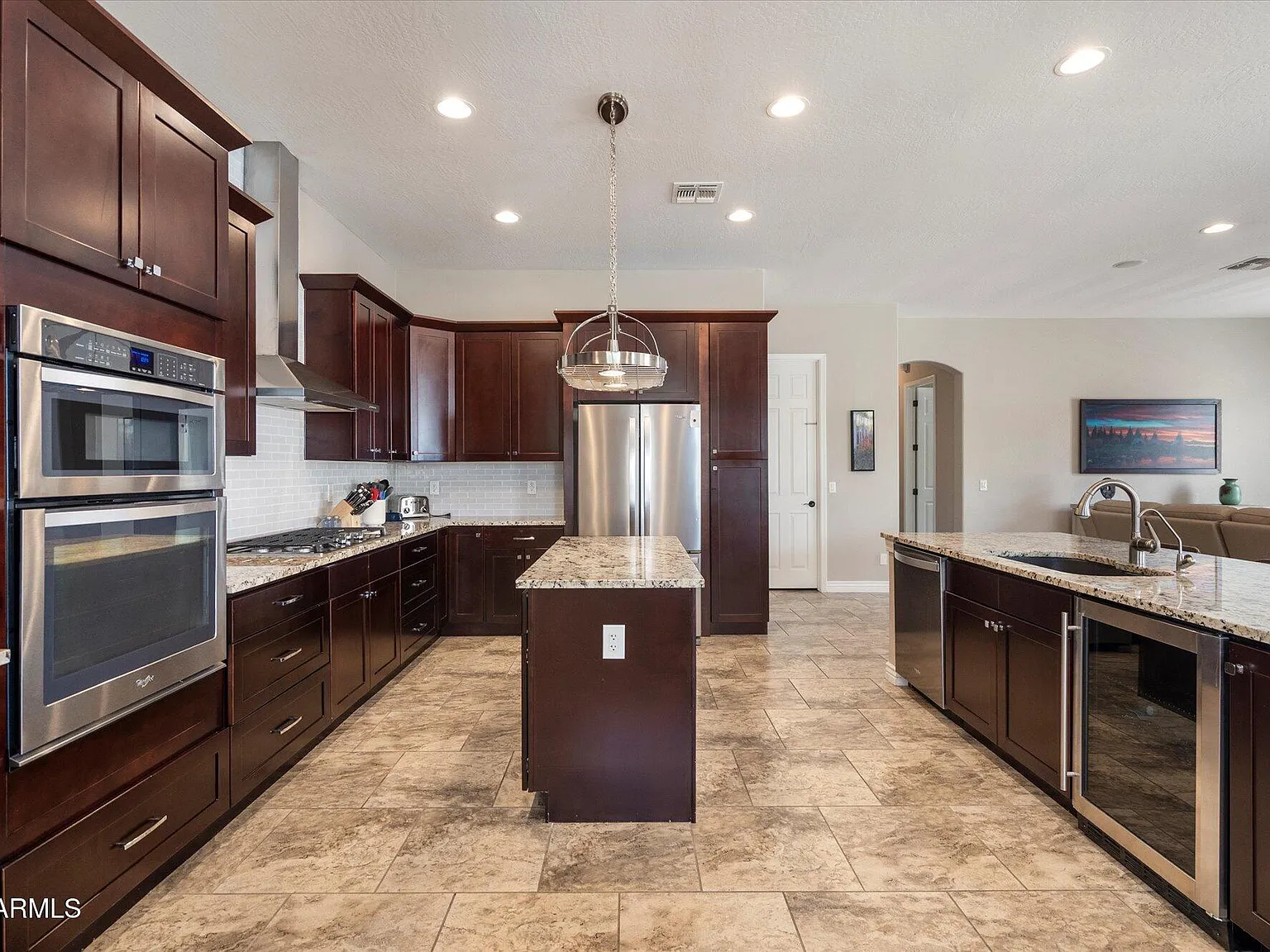 4 bed, 3.0 bath, 3299 sqft, $5,500 — Photo 4