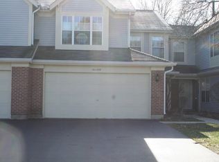 30W059 Penny Ln, Warrenville, IL 60555
