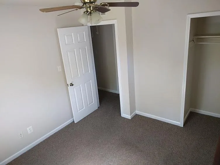 1075 Redleaf Ln — Photo 7