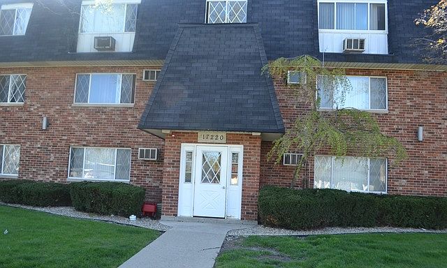 1st image of 17220 71st Ave APT 3