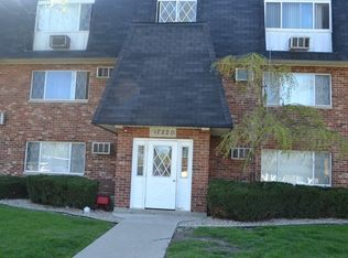17220 71st Ave APT 3, Tinley Park, IL 60477
