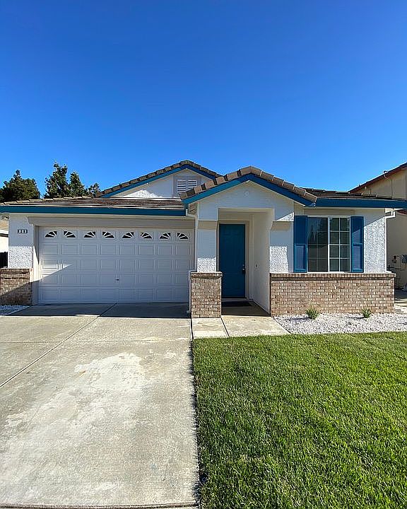 1st image of 930 Summerbreeze Ct