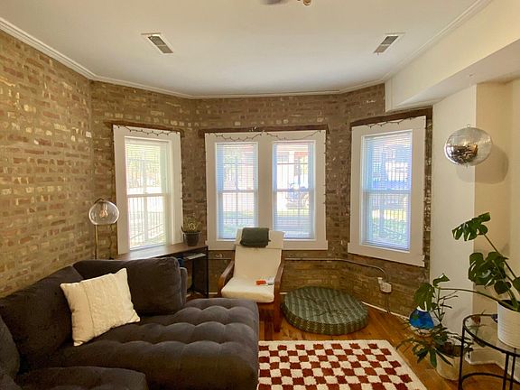 4th image of 2559 W Haddon Ave #G