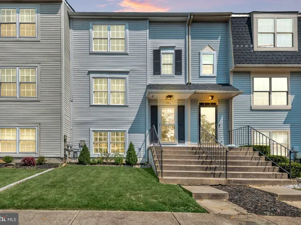 11911 Homestead Pl, Waldorf, MD 20601