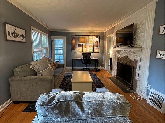 5th image of 863 Medford Rd