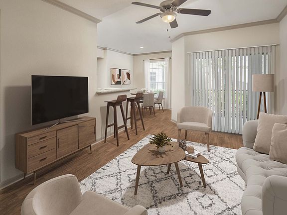 3rd image of 2303 Louisiana St #211