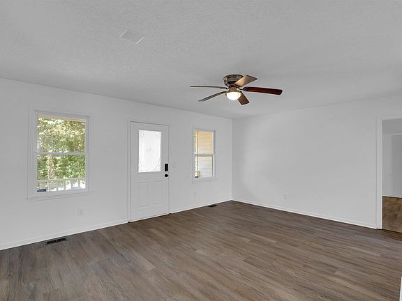 5th image of 1911 Toole St
