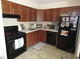 3 Birch Ct, Selden, NY 11784