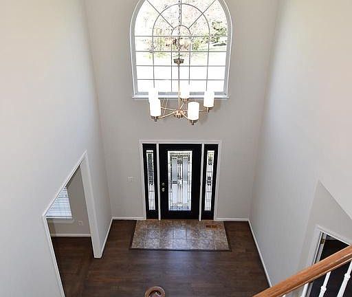 4th image of 7712 Royal Sydney Dr
