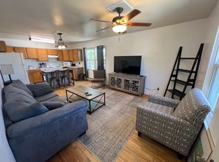 413 Valverde St #1, Taos, NM 87571