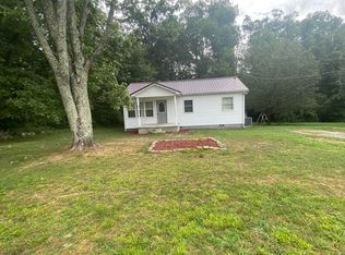 2009 W Creston Rd, Crossville, TN 38571