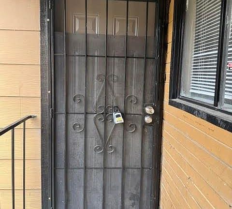 3rd image of 9090 S Braeswood Blvd APT 48