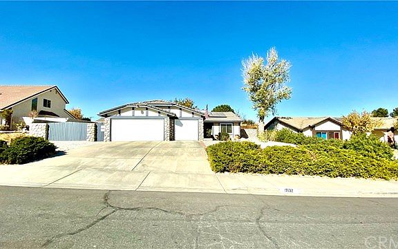 2nd image of 17132 Forest Hills Dr