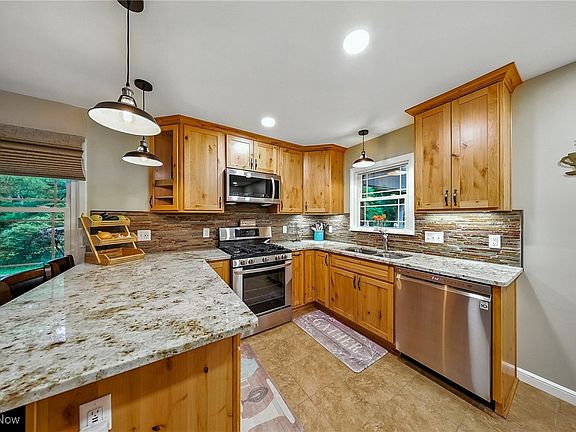 5th image of 50 W Bel Meadow Ln