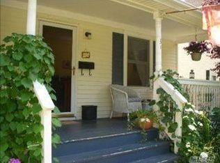 31 Gilbert St, Northport, NY 11768