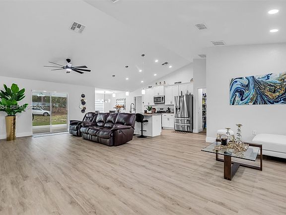 5th image of 13822 SW 61 Place Rd