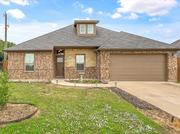 736 Edgewood Ave, Corsicana, TX 75110