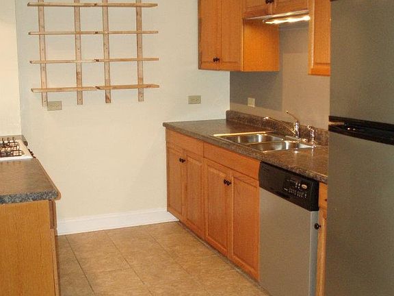 3rd image of 13116 Western Ave Unit 1