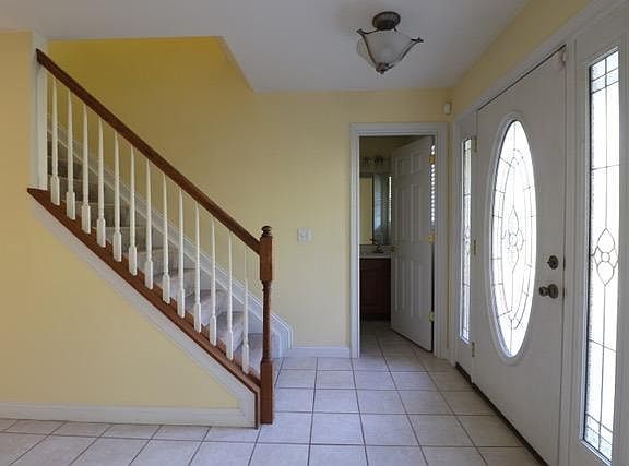 4th image of 20303 Alpine Dr