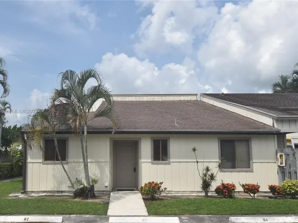 11884 Sturbridge Ln, Wellington, FL 33414