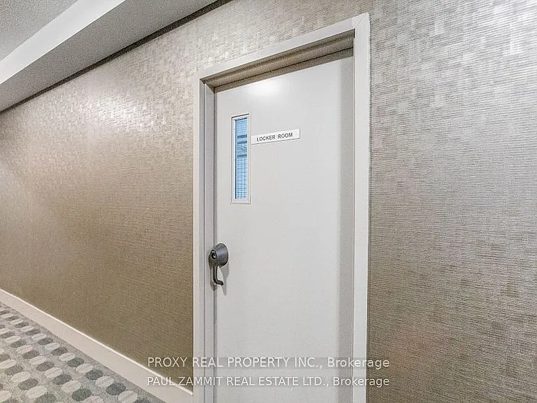 7167 Yonge St #621 — Photo 3