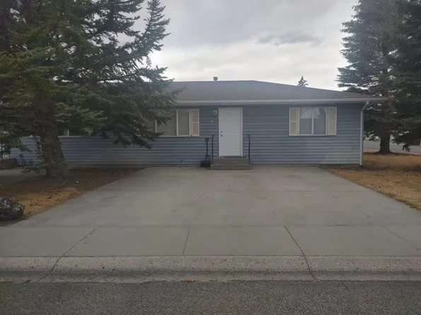 1102 Elm Ave, Cody, WY 82414