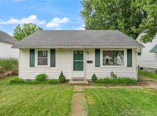 221 W Bowne Blvd, Clarksville, IN 47129