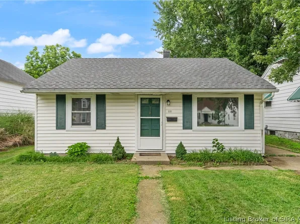 221 W Bowne Boulevard, Clarksville, IN 47129