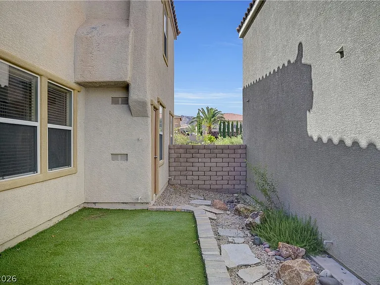 12052 Hathaway Pines Ln — Photo 50