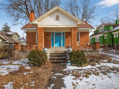 5831 Rockhill Rd, Kansas City, MO, 64110