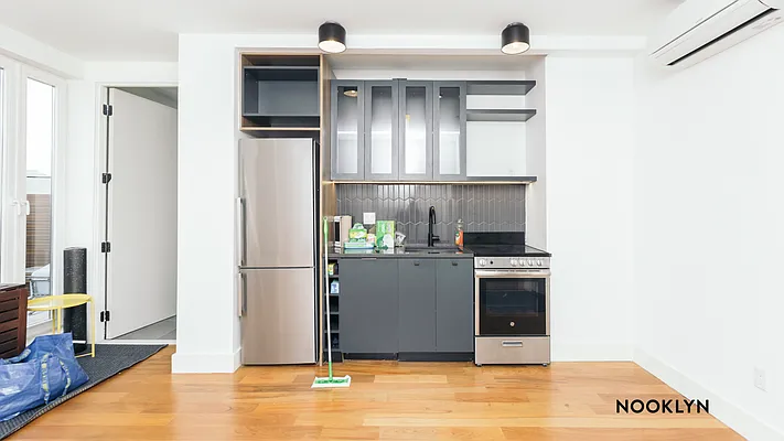 Rented by Nooklyn NYC LLC | media 17