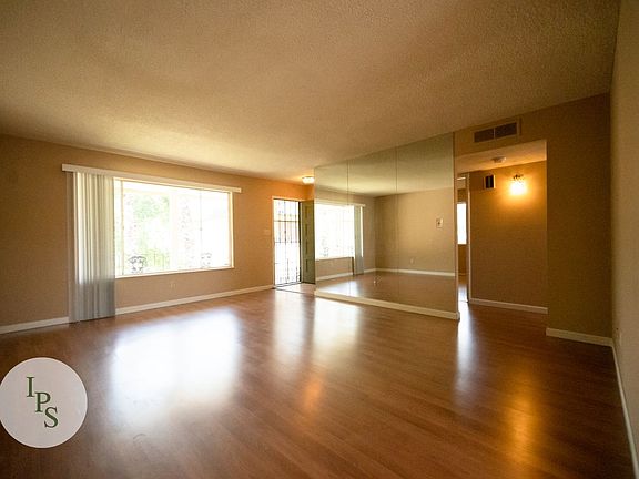 5th image of 5090 N Roosevelt Ave APT 31