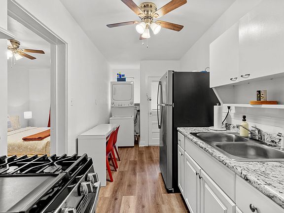 4th image of 5207 Daggett Ave #1F