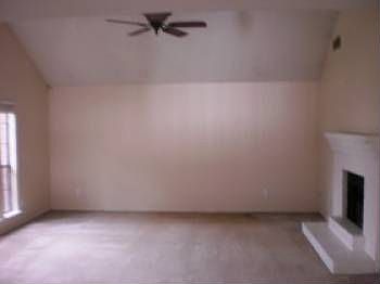 2nd image of 1128 Old Barn Ln