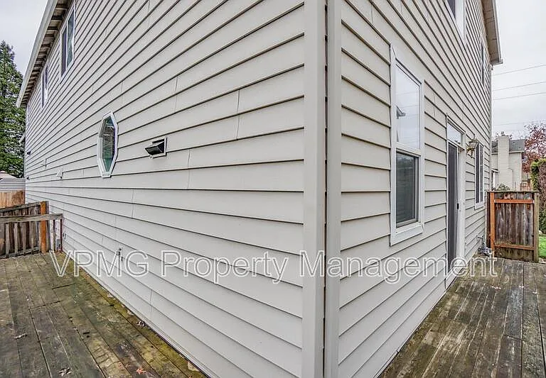 7809 NE 24th Ct — Photo 23